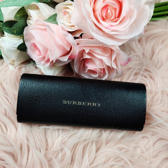 Burberry Accessories - BURBERRY black sunglasses/glasses case